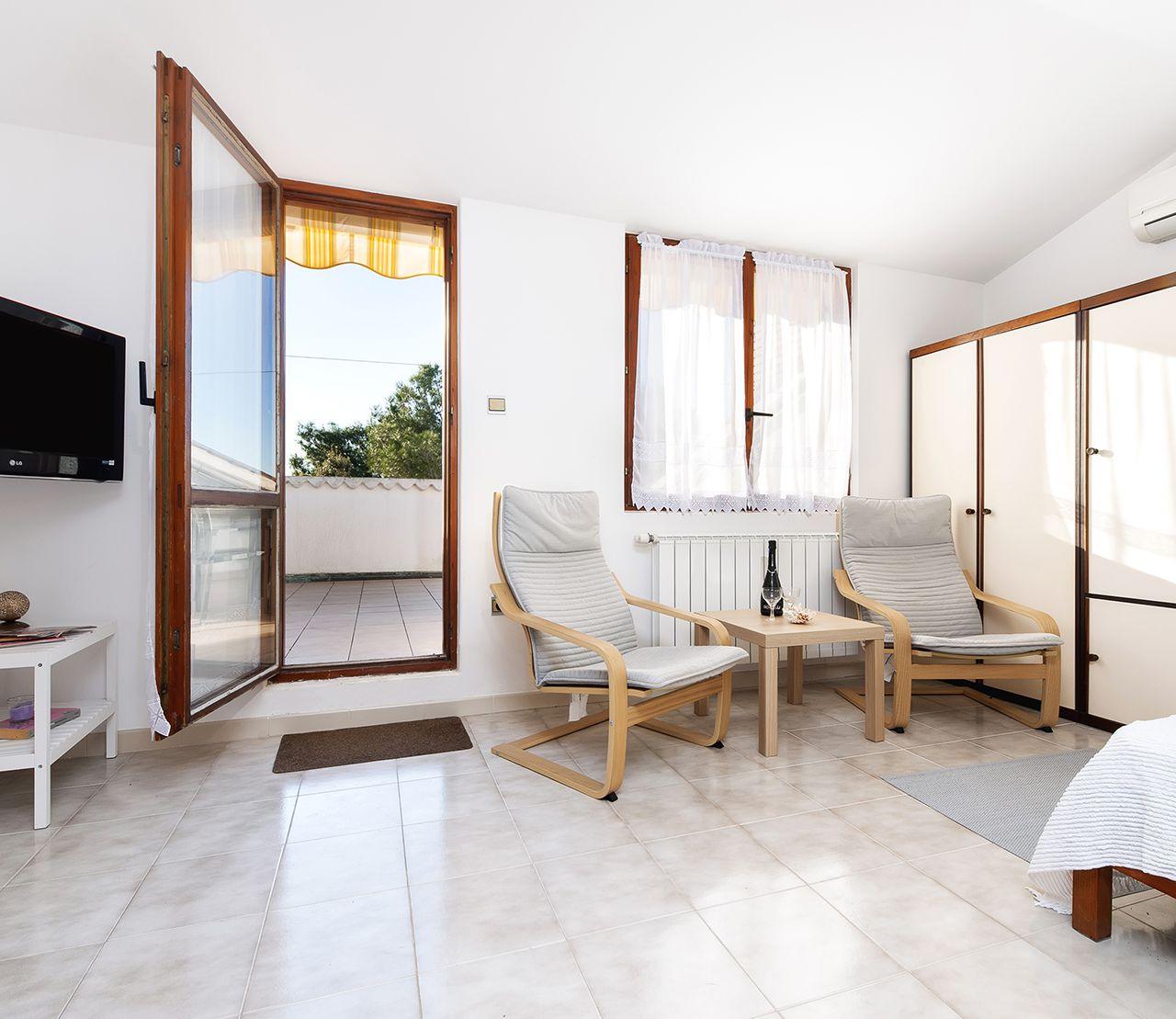 Apartmani Camilti naslovna
